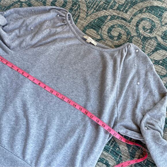 Loft Pearl Embellished Gray Sweatshirt‎ Top - Size XL - Picture 6 of 7